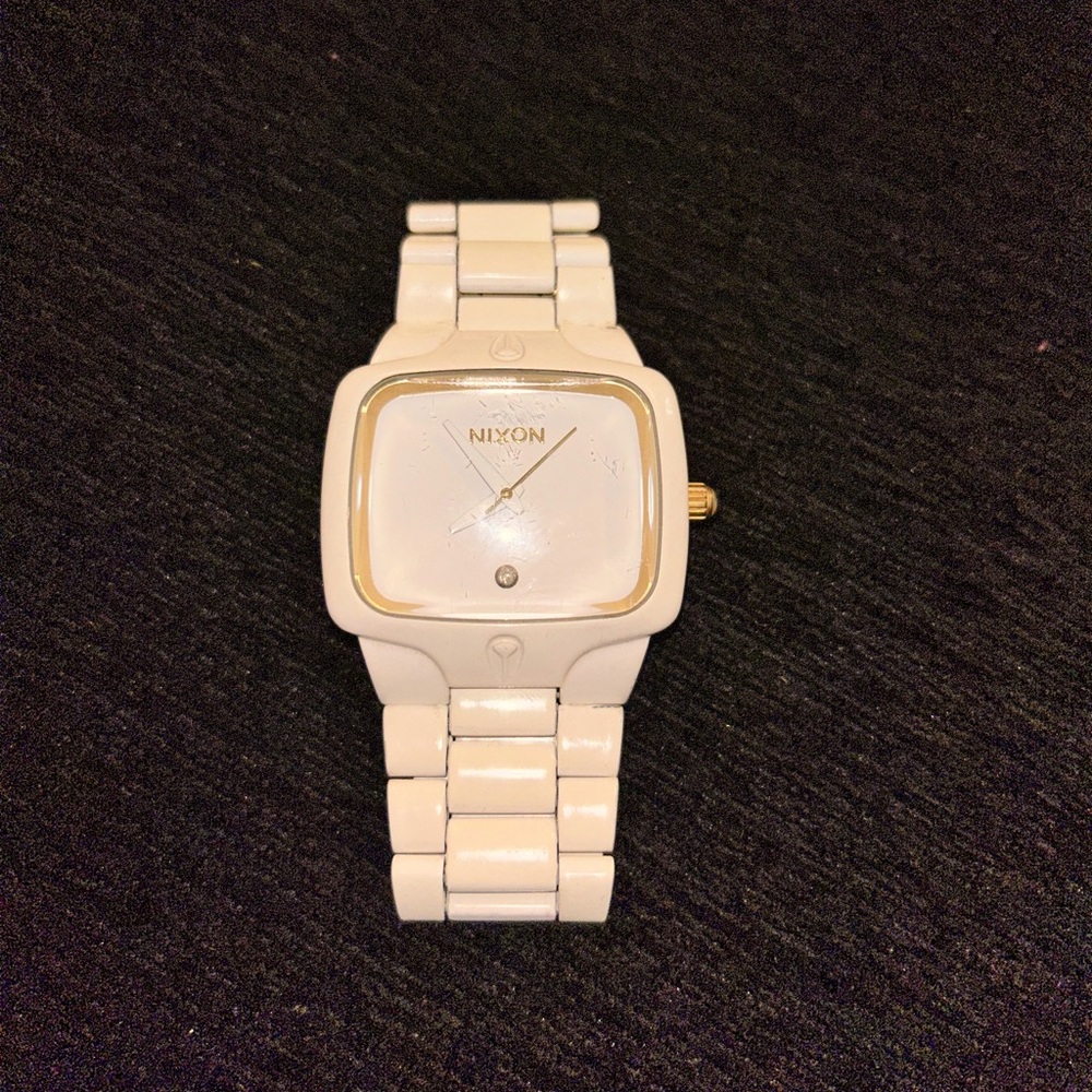 Nixon Swiss Made The Player White/Gold with Ruby